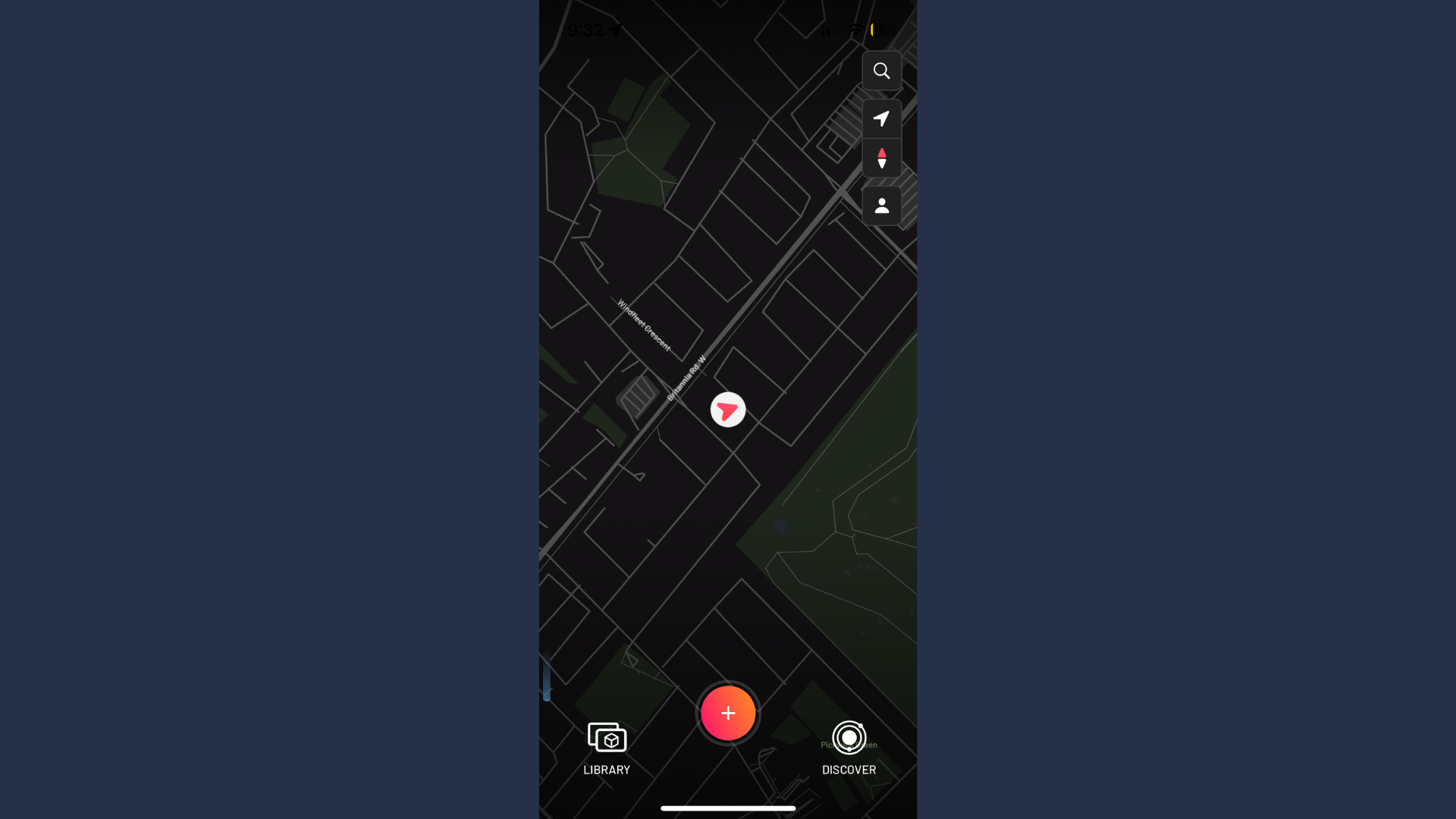This screenshot shows the Scaniverse interface right before capturing the scan. I positioned myself in the environment and prepared to move around the object to collect accurate depth data.